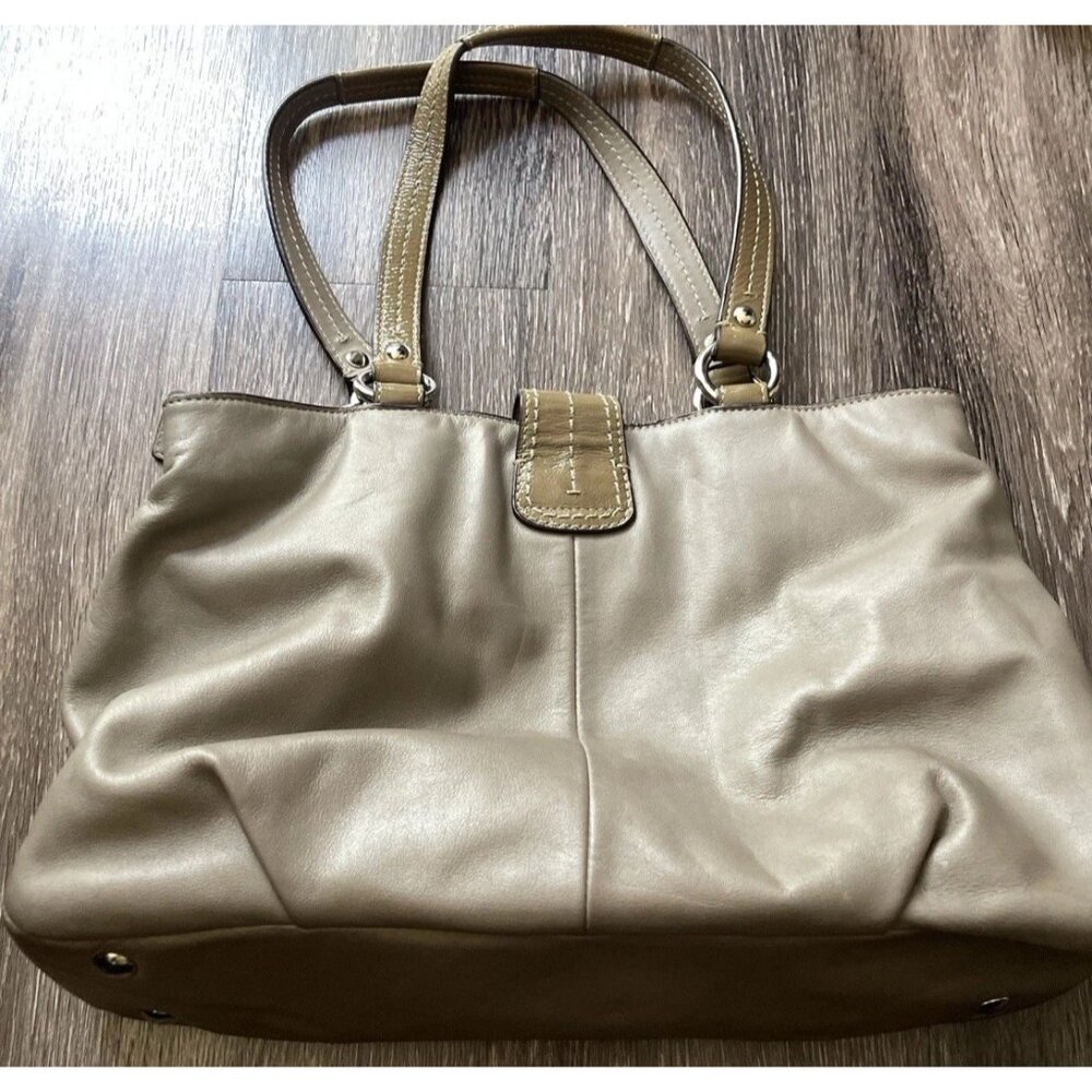 Coach F19248 MEDIUM Vintage Olive Cream Green Soho Leather Shoulder Bag Y2K - Picture 3 of 15